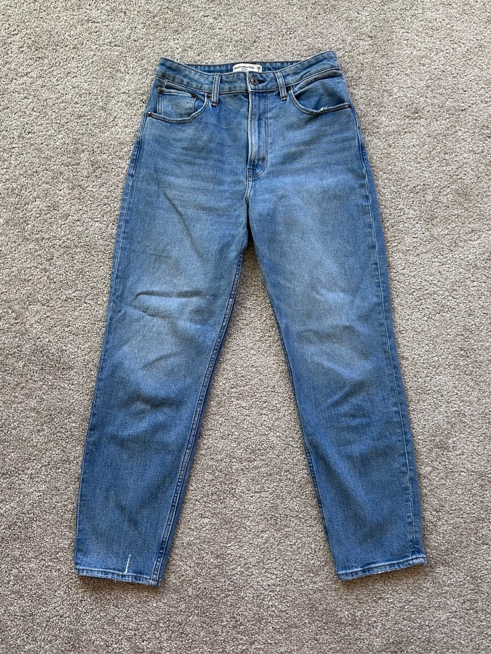 Abercrombie & Fitch Curve Love High Rise Mom Jeans 26 2 Medium Wash Distressed - Picture 2 of 9